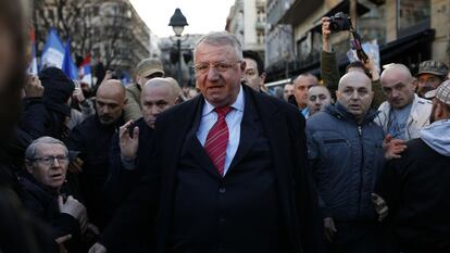 Vojislav Seselj, en Belgrado el pasado día 24. / MARKO DJURICA (REUTERS)