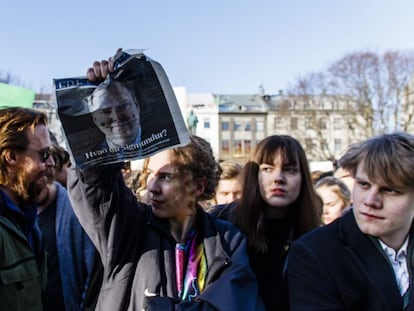 Manifestación en Reykjavik contra el primer ministro.