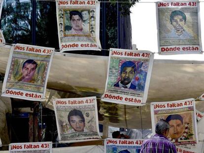 Protesta por la desaparición de los estudiantes en Ciudad de México. YURI CORTEZ AFP