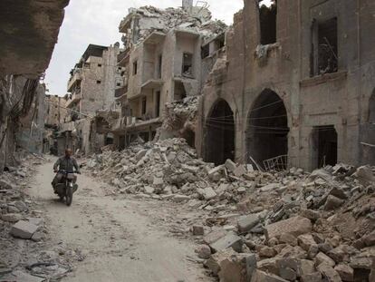 Ruínas de um dos bairros de Aleppo mais atingidos pela guerra síria.