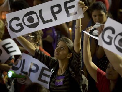 Protesta contra la destitución de Rousseff.