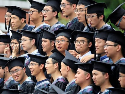 Estudiantes graduados de la Universidad de Fudan, en Shanghái. ALY SONG REUTERS