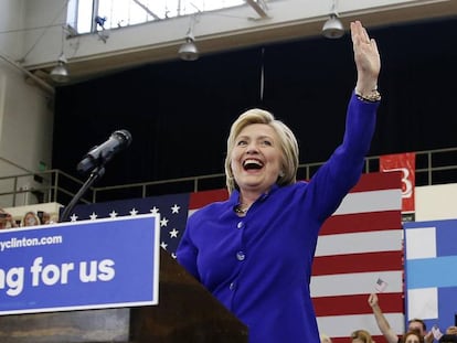 Clinton, em campanha nesta segunda-feira em Compton, Califórnia.