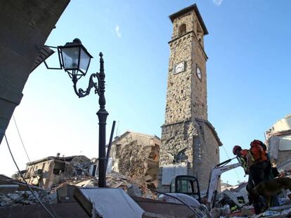 Torre del campanario en Amatrice