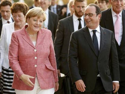 François Hollande y Angela Merkel en su reunión de este viernes. JEAN-PHILIPPE KSIAZEK AFP