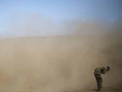 Un soldado israelí en los Altos del Golán, cerca de la frontera con Siria.