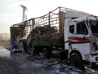 Comboio de ajuda humanitária destruído na segunda-feira em Aleppo.