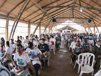 Guerrilleros de las FARC, durante la conferencia