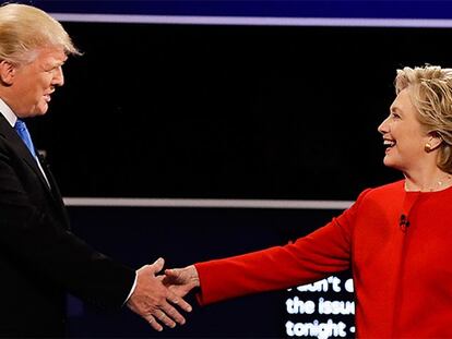 Trump e Clinton, durante o debate.