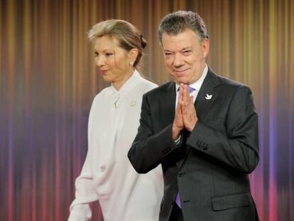 Juan Manuel Santos junto a su esposa, María Clemencia Rodríguez, este viernes en la Casa de Nariño de Bogotá.