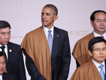 Obama en la foto oficial del Foro Asia-Pacífico.