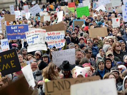 Manifestación en Boston contra el decreto migratorio de Trump.