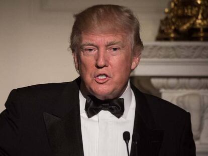 El presidente Donald Trump brinda con los gobernadores del país.