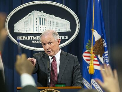 Jeff Sessions, durante una rueda de prensa.