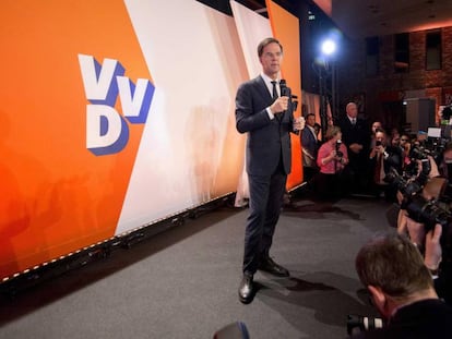 El primer ministro de Holanda, Mark Rutte, tras conocer los resultados de las elecciones.