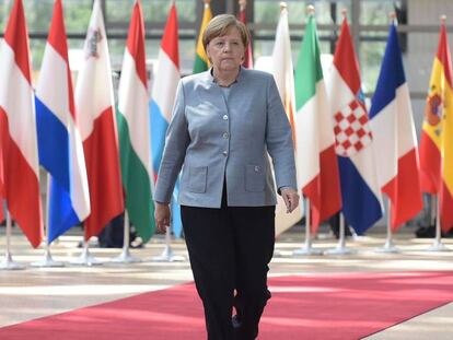 La cánciller alemana, Angela Merkel, a su llegada a la cumbre.