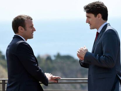 El primer ministro de Canadá, Justin Trudeau, y el presidente francés, Emmanuel Macron, en la cumbre del G7 en Taormina (Sicilia). En vídeo, los líderes de la UE hablan de sus discrepancias con Trump.
