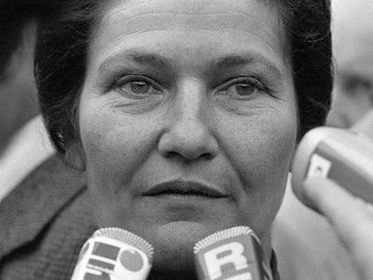 Simone Veil, entonces ministro de Sanidad, en una imagen de noviembre de 1977.