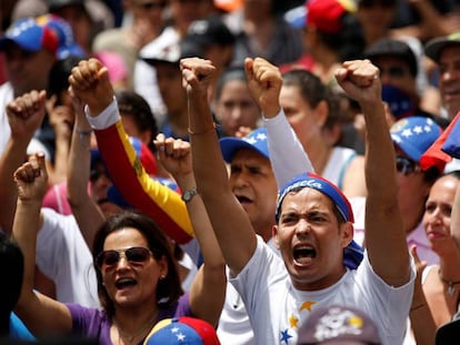 Manifestantes opositores, en una protesta en Caracas.