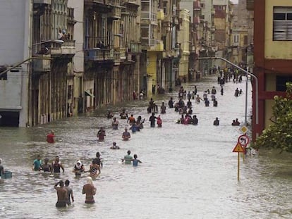 Calles anegadas de La Habana, el domingo