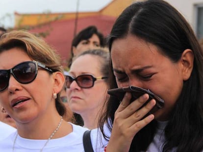 Gabriela Miranda y Karen Castilla, la madre y la hermana de Mara Castilla.