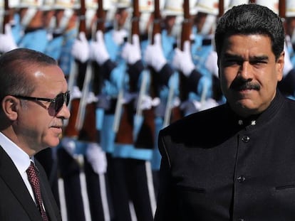 Nicolás Maduro junto a Recep Tayyip Erdogan, en su visita a Turquía.