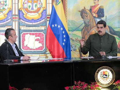 Nicolás Maduro y el vicepresienteTareck El Aissami este lunes en Caracas.