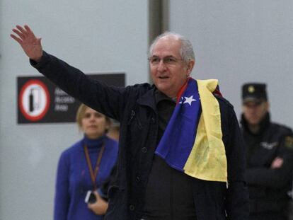 Ledezma, a su llegada al aeropuerto Adolfo Suárez - Madrid Barajas.