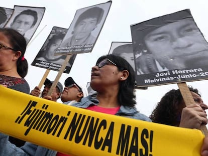 Una protesta en Lima, contra el indulto a Fujimori.
