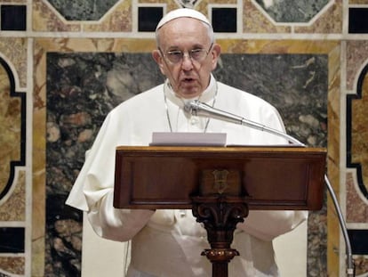 El Papa durante el intercambio de felicitaciones de Año Nuevo con diplomáticos el 8 de enero.