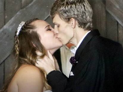 El ‘sí quiero’ del joven con cáncer terminal que se casó con su novia del instituto