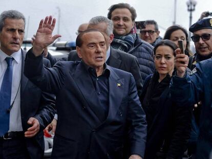 Silvio Berlusconi pasó la jornada de reflexión en Nápoles, un territorio clave para las elecciones.