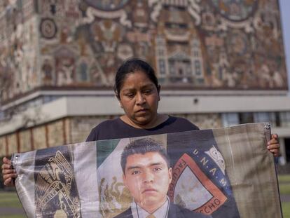 María Victoria de Gaona, madre de un estudiante asesinado en la UNAM.
