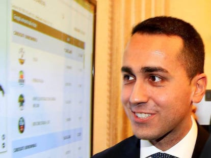 FOTO: Luigi Di Maio, líder del Movimiento 5 Estrellas, el lunes en Roma. / VÍDEO: Análisis del redactor jefe de Internacional de EL PAÍS, Andrea Rizzi.