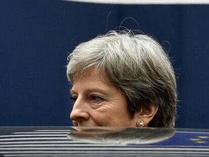 La primera ministra británica, Theresa May, abandona el Consejo Europeo el 23 de marzo de 2018. JOHN THYS AFP