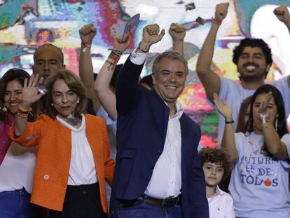 Iván Duque celebra la victoria en las elecciones presidenciales de Colombia.