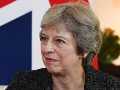 La primera ministra británica, Theresa May, el 24 de julio de 2018. En vídeo, declaraciones de Dominic Raab, ministro del Brexit.