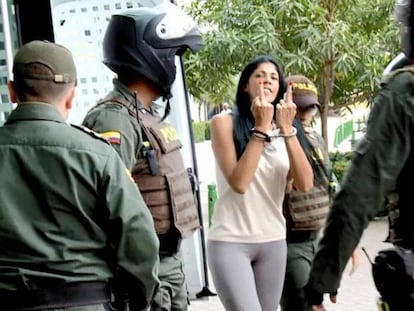 El momento en que 'Madame', acusada de ser la mayor proxeneta de Cartagena, entra al juzgado / En vídeo, 'Madame' es detenida