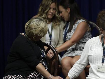 Víctimas del escándalo de abusos sexuales en la Iglesia católica durante una conferencia en Harrisburg (Pennsylvania).