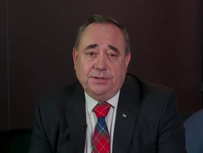 Alex Salmond en una imagen del vídeo que ha difundido a través de YouTube para comunicar su abandono de SNP.