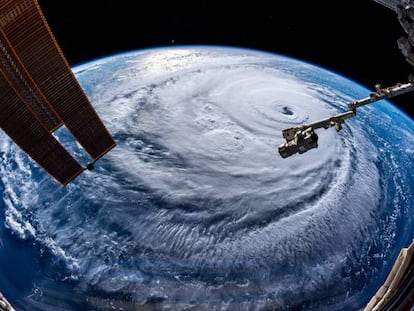 El ojo del huracán Florence visto desde la Estación Espacial Internacional.