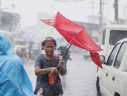 El tifón Mangkhut ha azotado el norte de Filipinas, incluida su capital, Manila.