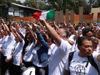 Familiares del multifamiliar Tlalpan a un año del sisimo del 19-S.