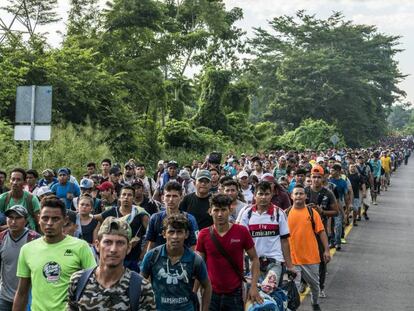 La caravana de migrantes, de camino a Tapachula.