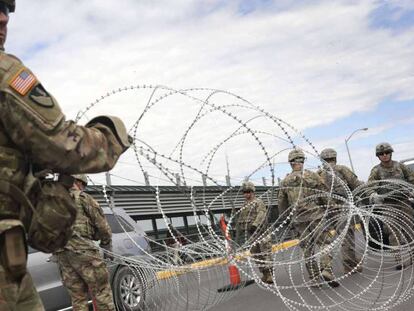 Soldados desplegados por Trump en Hidalgo (Texas), fronteriza con México