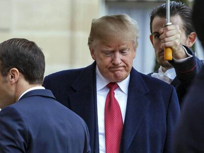 El presidente francés, Emmanuel Macron, recibe al estadounidense Donald Trump en el Elíseo
