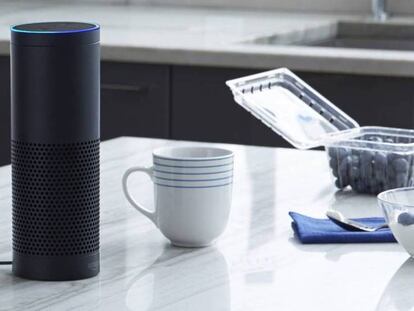 El altavoz asistente de Amazon. En vídeo, detalles del producto lanzado en 2015.