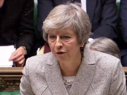 La primera ministra de Reino Unido, Theresa May, defiende este jueves el acuerdo del Brexit en la Cámara de los Comunes.