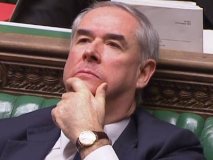 El fiscal general de Reino Unido, Geoffrey Cox, el martes en el Parlamento. En vídeo, resumen del voto que declaró en desacato al Gobierno.