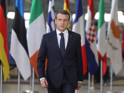 El presidente Emmanuel Macron llega a la cumbre de la UE en Bruselas. En vídeo, las claves de la crisis de los 'chalecos amarillos'.